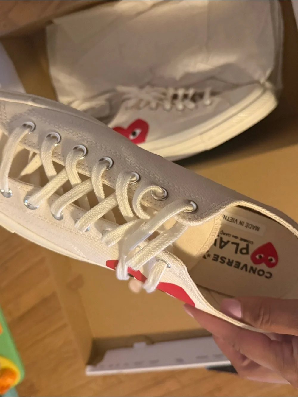 Converse white canvas